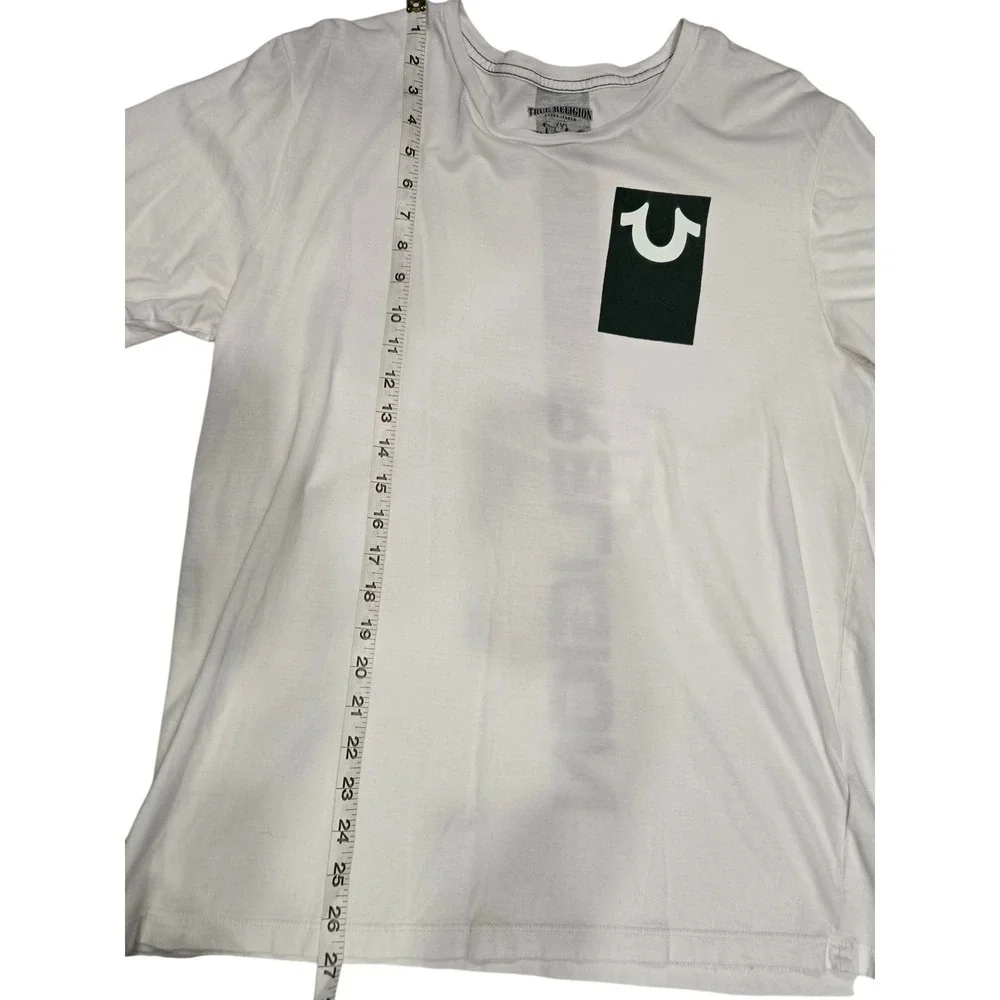 True Religion Men's White Graphic T-Shirt Vertical Logo Back Size Large‎